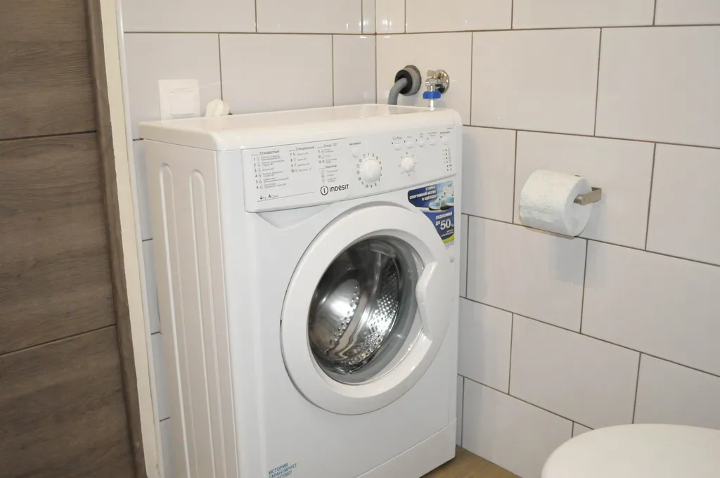 Чистая современная квартира-студия в современном доме