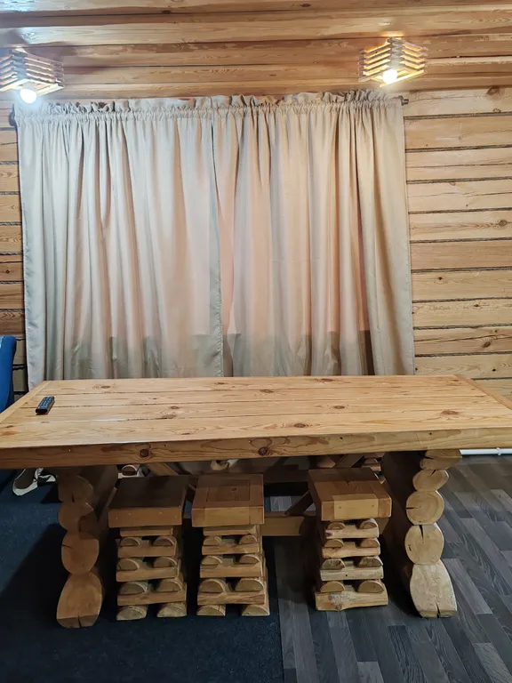 Первый этаж - студия в двух этажном доме