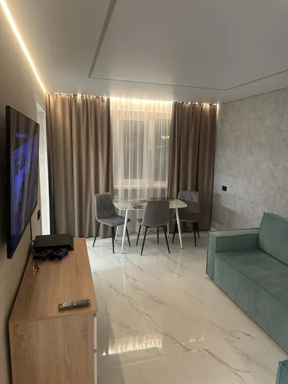 Уютная двухкомнатная в центре