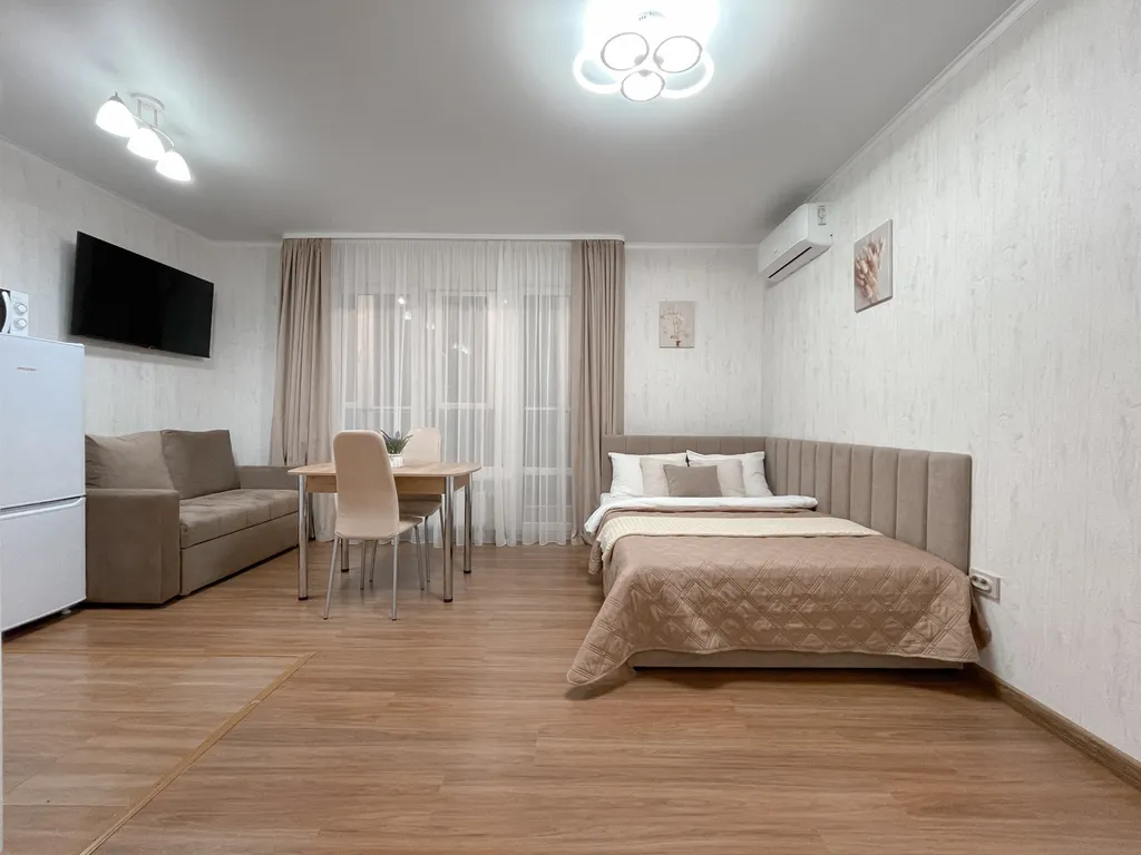 Уютная студия с встроенной кухней