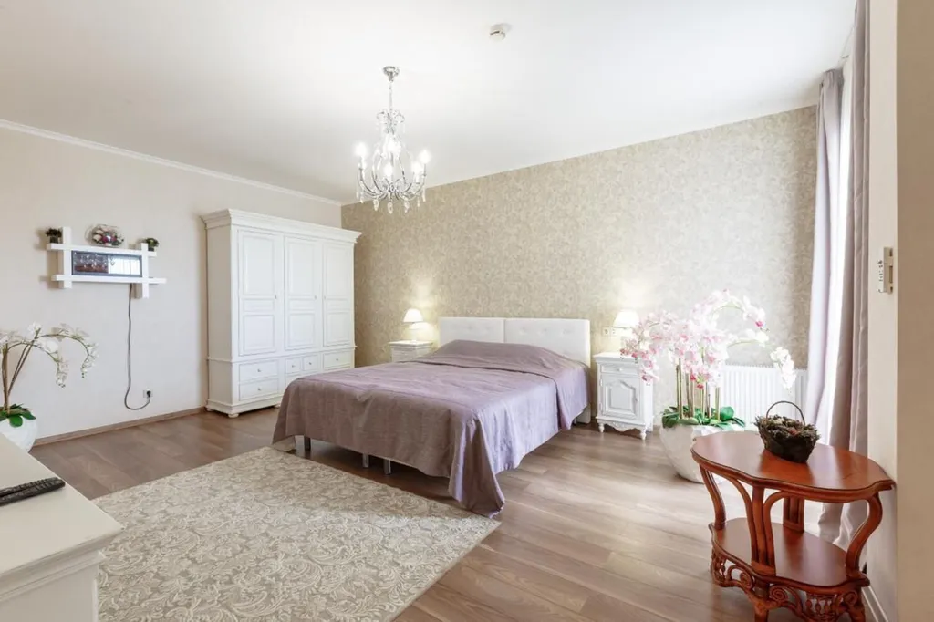 4-комнатная Квартира