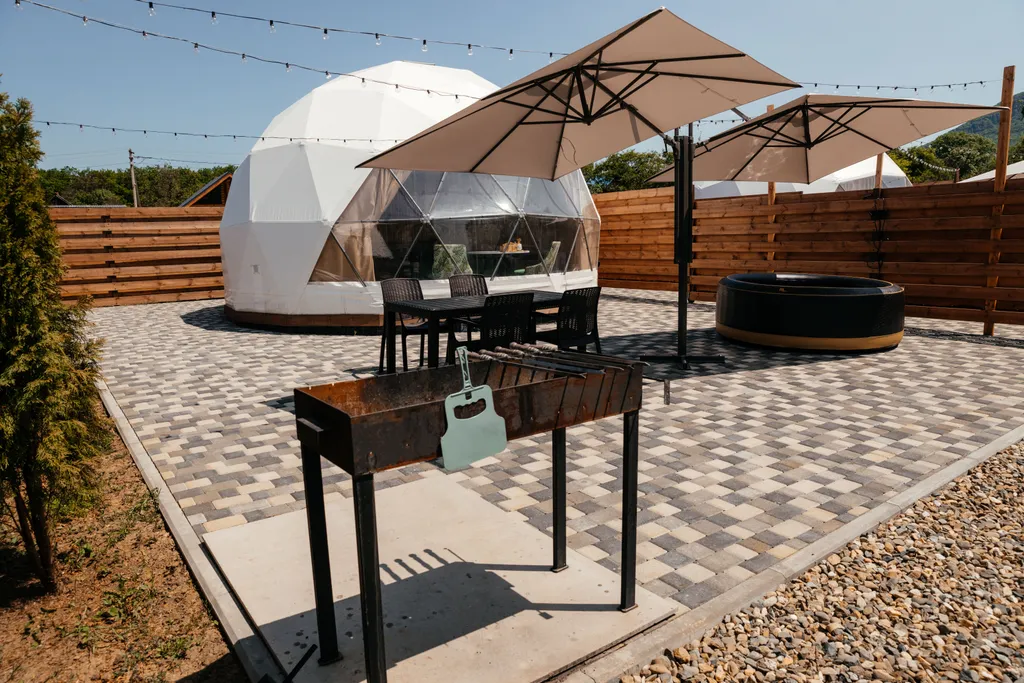 Сфера с горячим бассейном 2