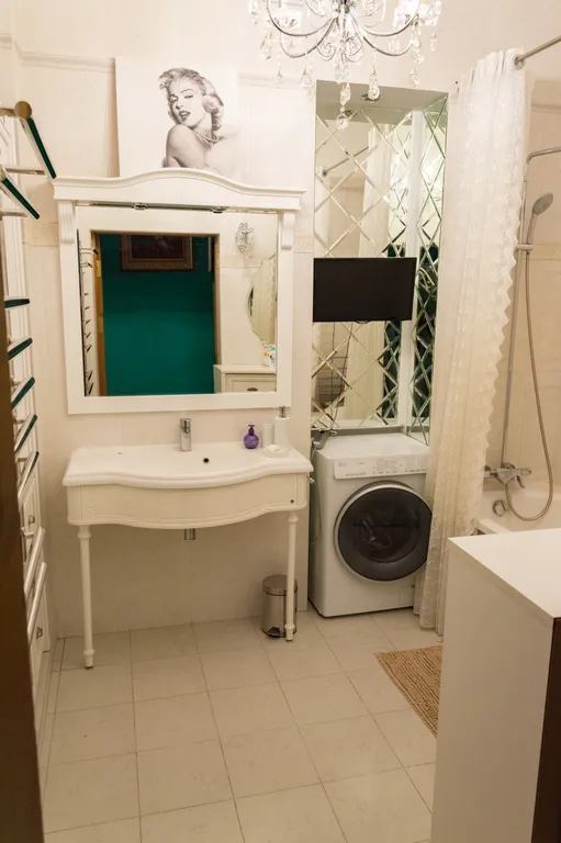 Атмосферная квартира в легендарном доме центра Минска