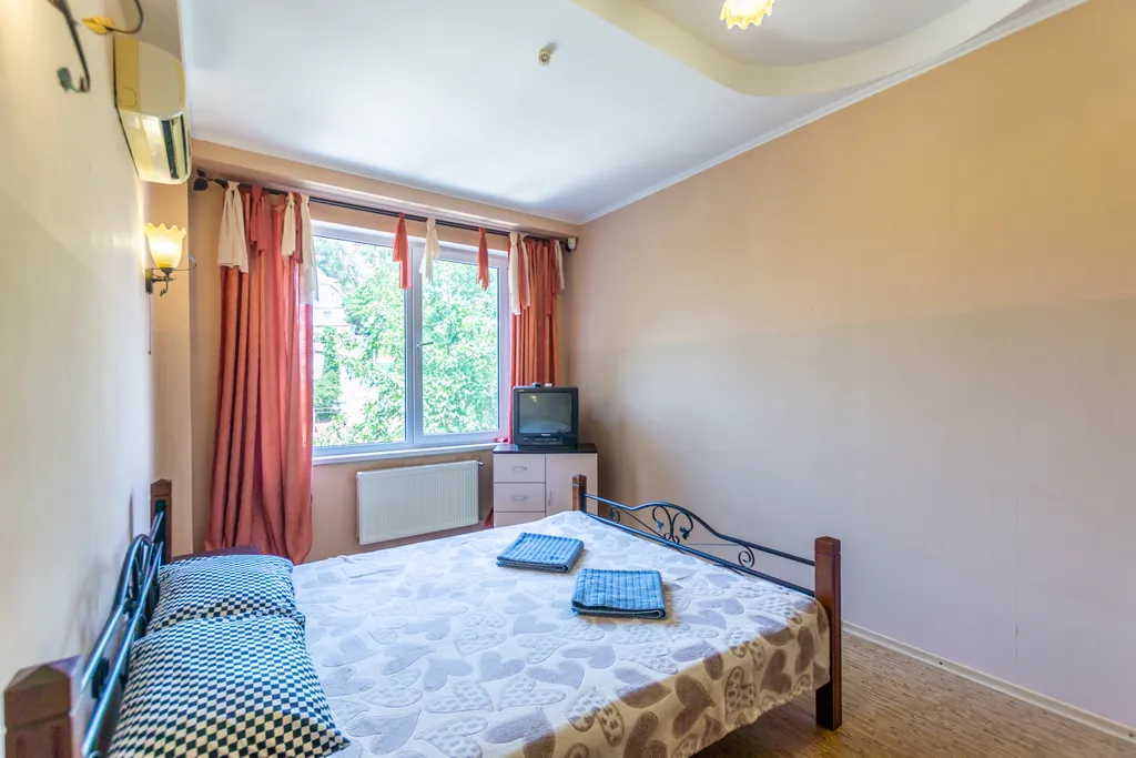 1 комнатные апартаменты в 200 метрах центральной набережной