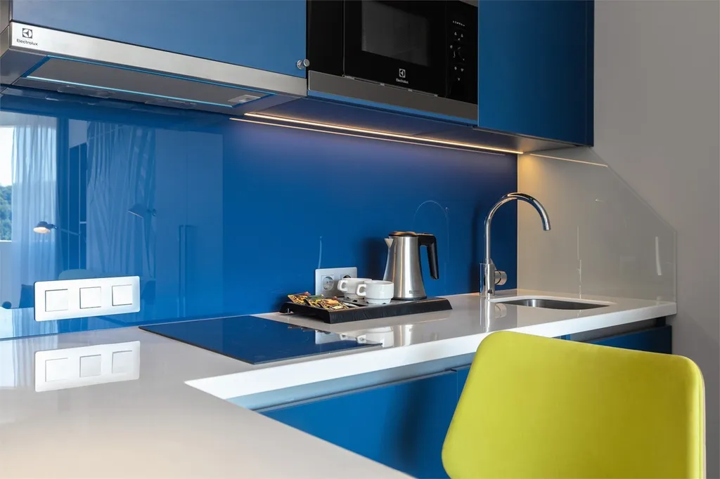 Студия с видом на море