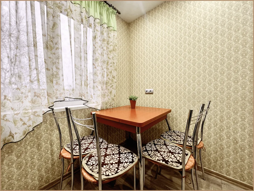 АПАРТЫ 51 для большой компании "Полярный комфорт" на Кирова, 17