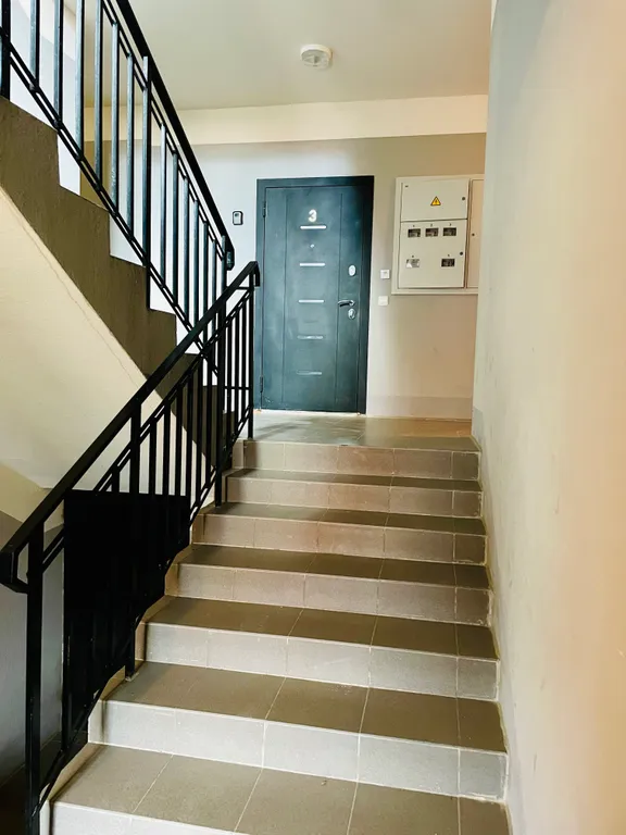 Уютная современная квартира с пластинками и хорошим вкусом