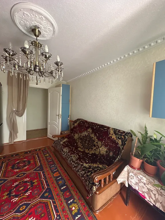 Комната в квартире с проживанием хозяйки в центре города