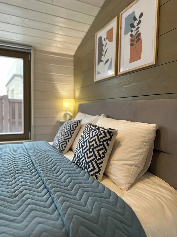 Панорамный дом с камином в престижном поселке