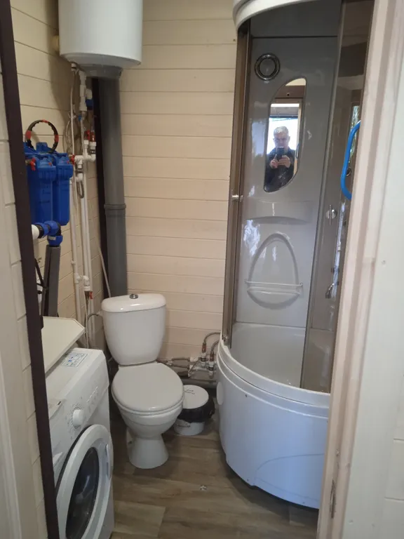 Уютный новый дом рядом с озером и рекой, баня бесплатно