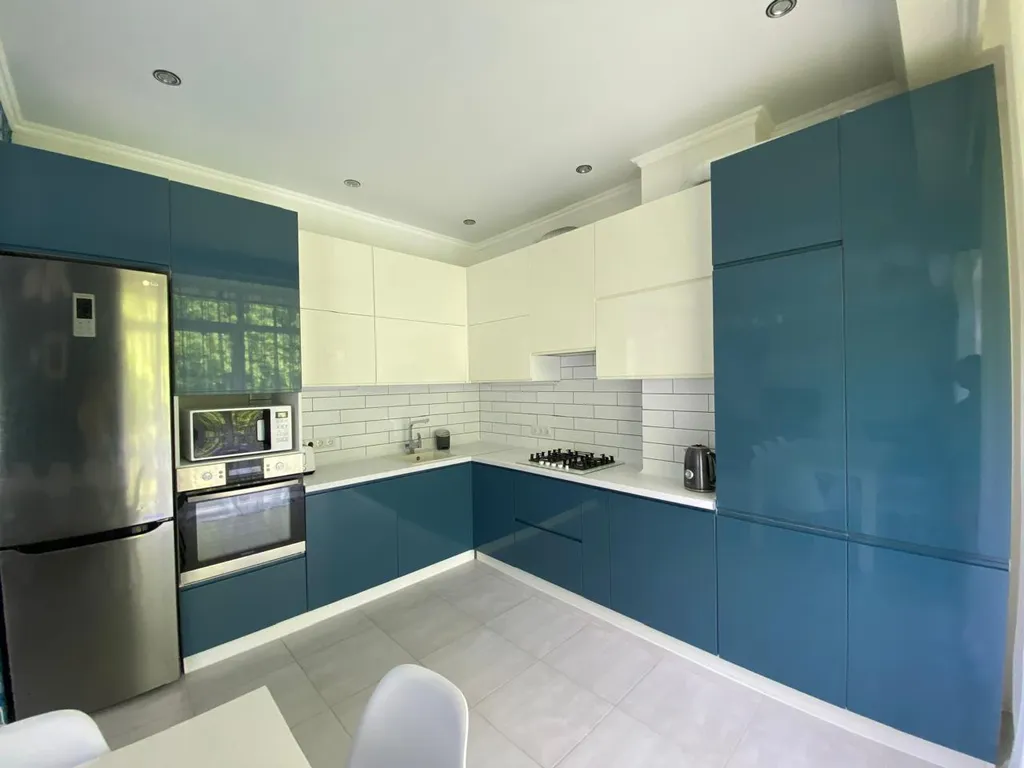 Большая квартира в тихом районе недалеко от моря