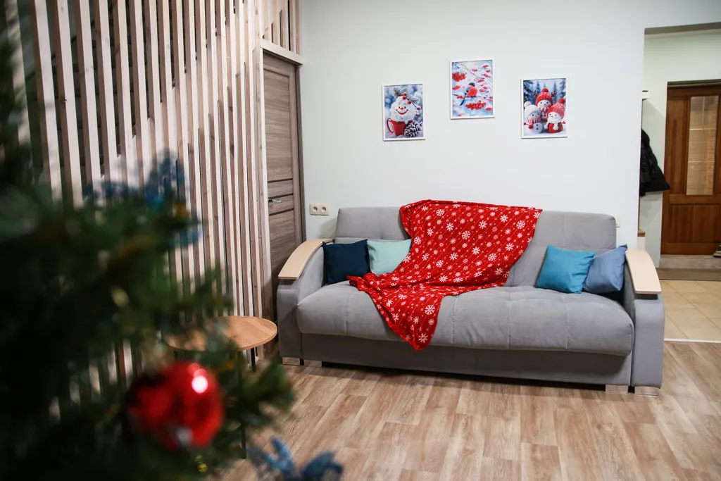 Уютный дом в сосновом лесу