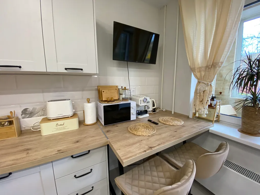 Апартамент Сканди с балконом и отдельной спальней