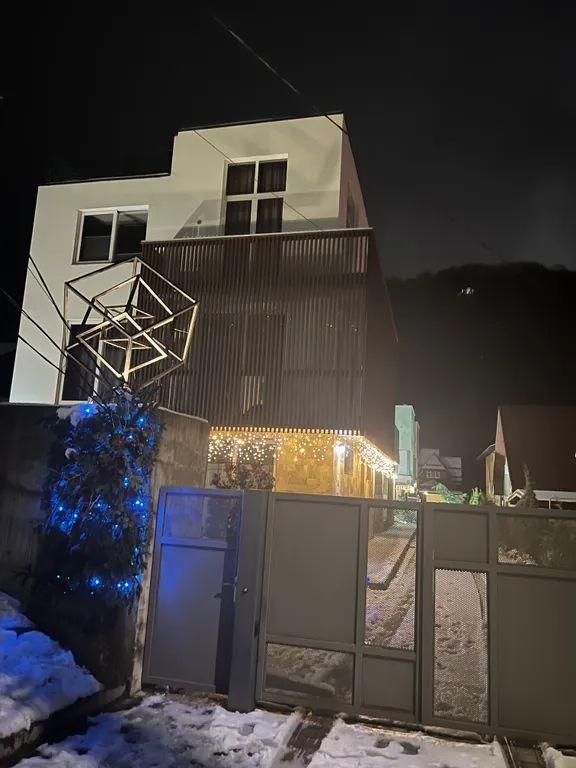 Семейные апартаменты с террасой и видом на горы