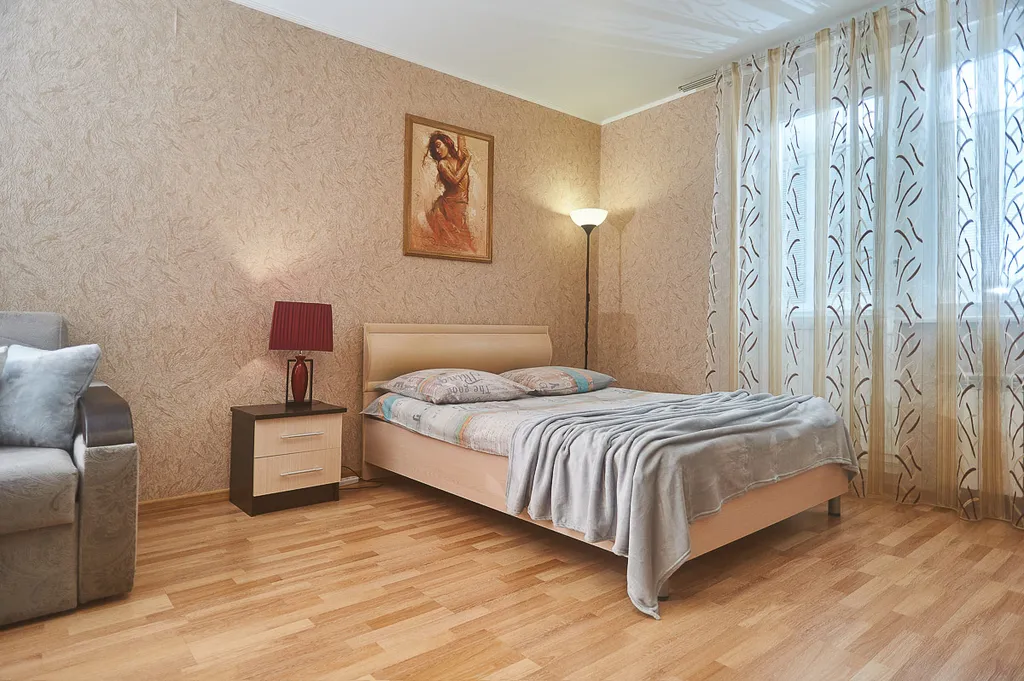 Просторная квартира в центре — аренда посуточно в Пенза