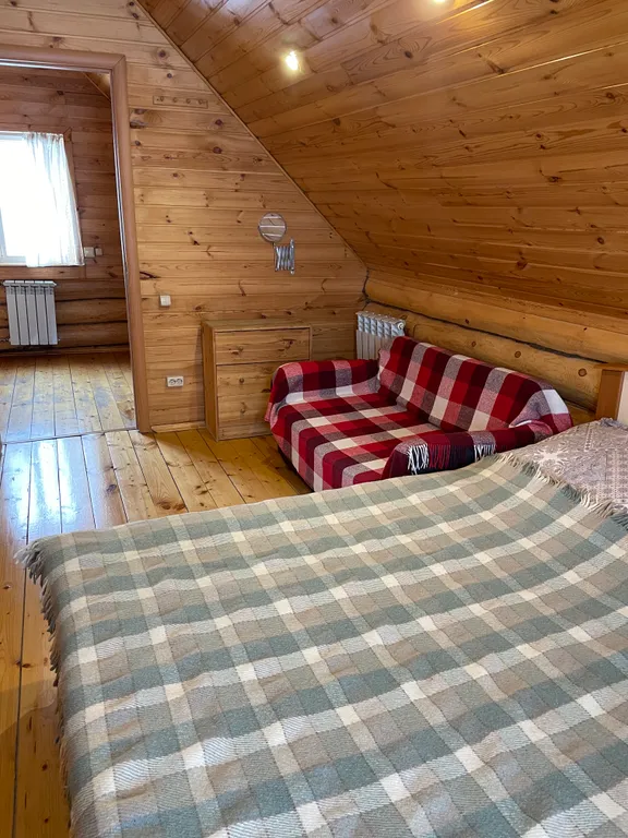 Теремок в горах бревенчатый дом и баня