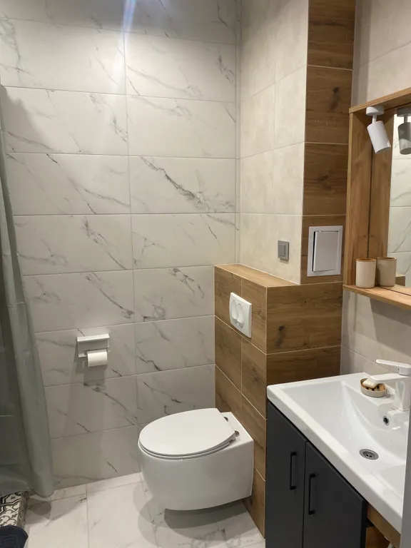 Уютная евродвушка с дизайнерским ремонтом