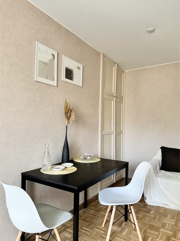 Квартира Светлая квартира в центре, 8 минут до метро и 9 до зоопарка — Москва