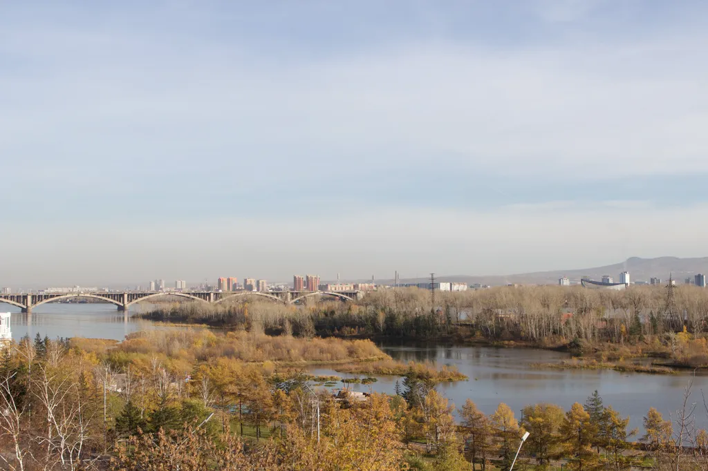 Квартира с джакузи и панорамным видом на Енисей