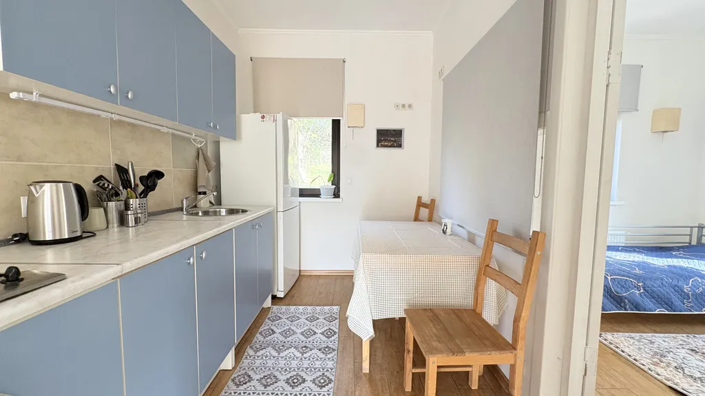 Забудьте о городской суете! Уютный домик на берегу озера!