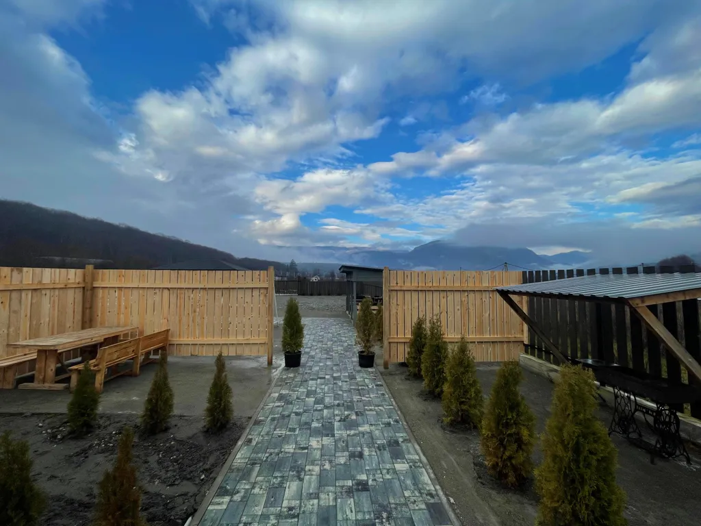 Коттедж «Уголок природы» с видом на гору Монах