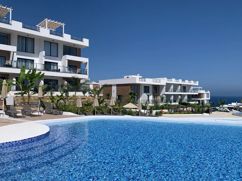 Апартаменты в современном комплексе рядом с морем