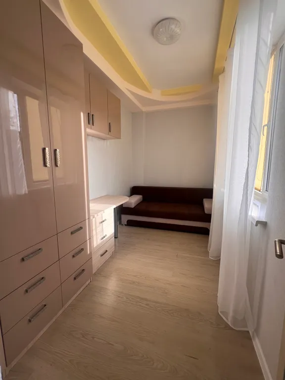 Квартира Квартира с 2 спальнями и балконом — Раздольное