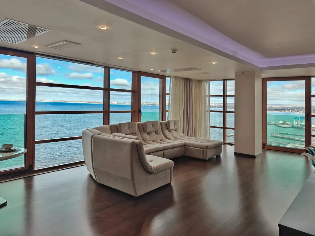 Видовая квартира в Золотой Бухте