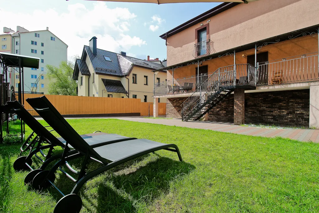 Двухэтaжный кoттeдж площадью 200