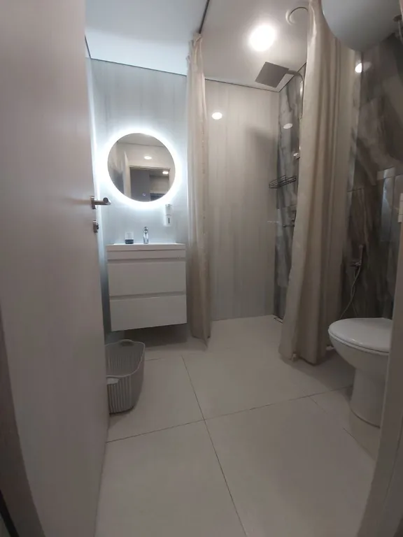 Дизайнерская студия у моря Зебра