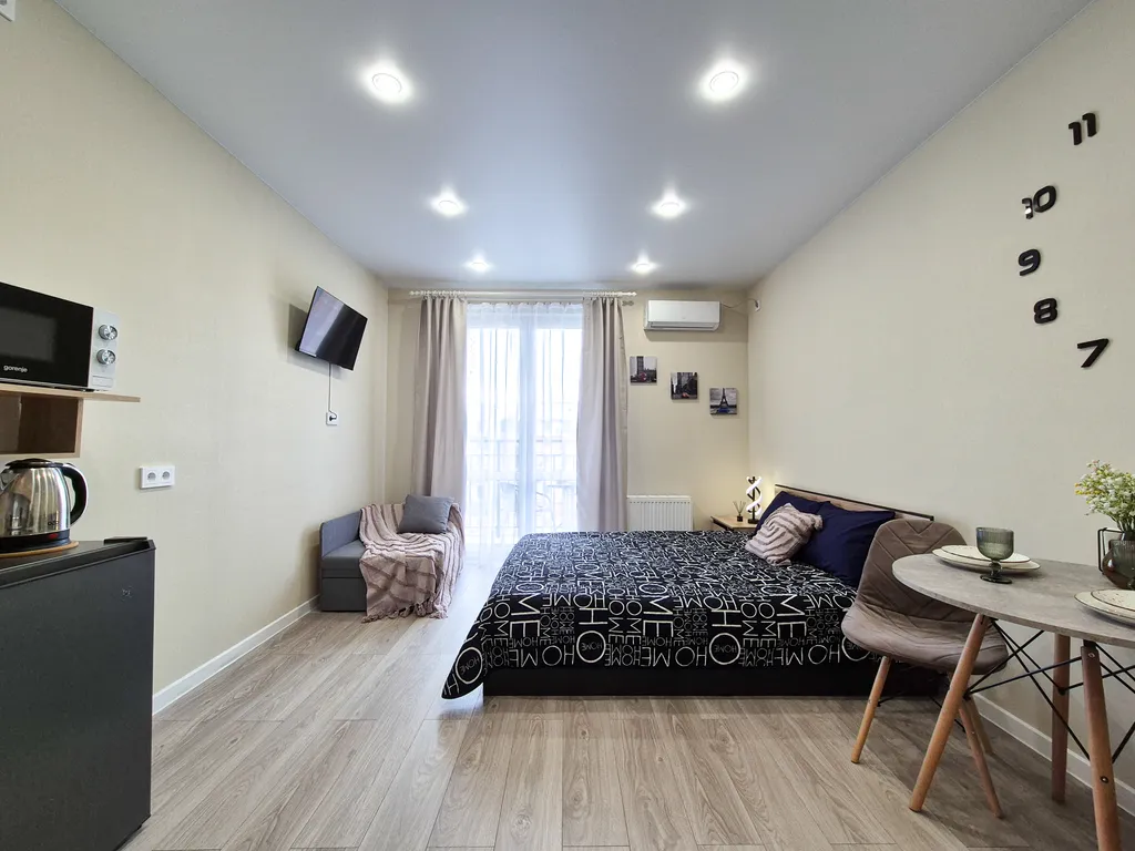 Квартира-студия в Летнем с видом на лес, реку