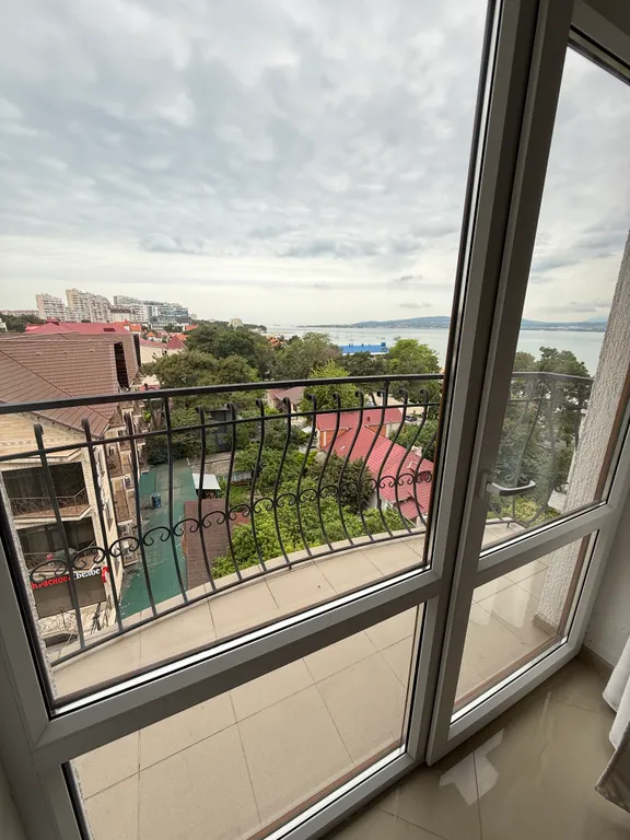 Первая береговая линия, 2-комнатная квартира с шикарным видом на море