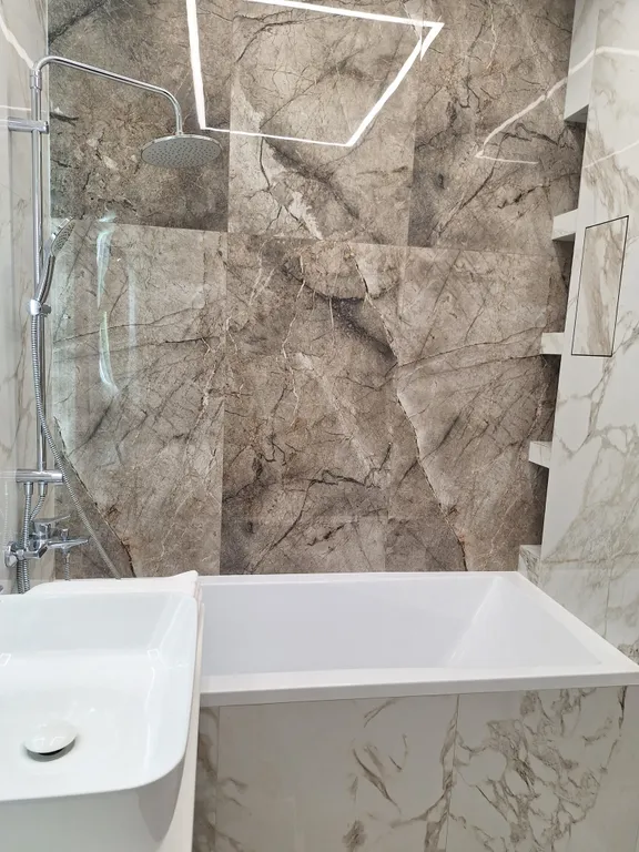 Современная двухкомнатная квартира (евротрешка) в центре города