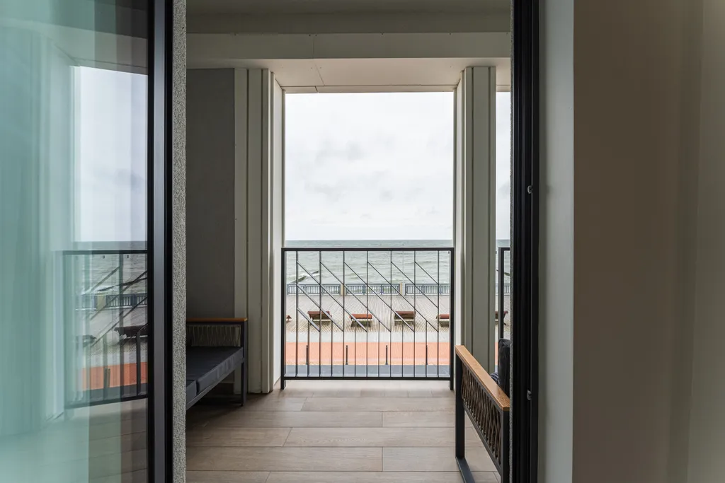 Морская волна с панорамным видом на море