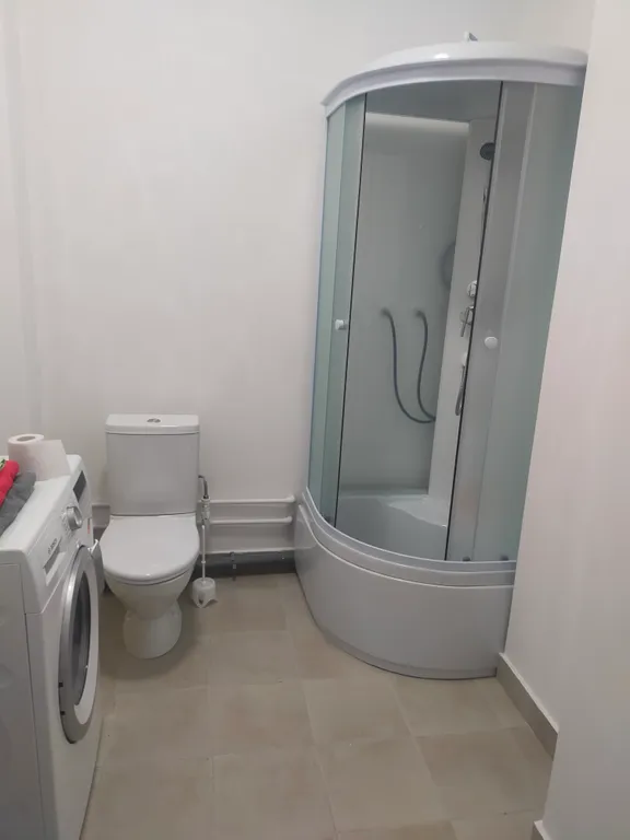 Студия с видом на пруд