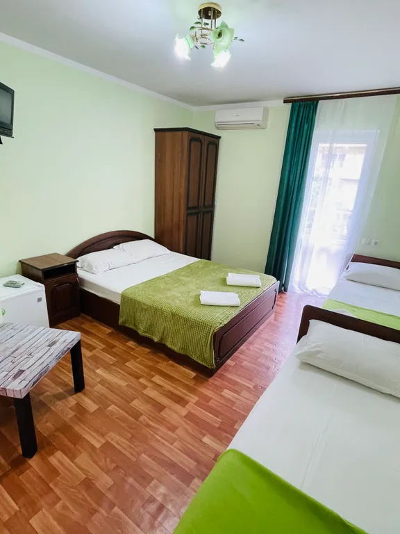 Квартира Комната — аренда посуточно в Лоо