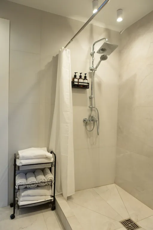 Большой дом с видом на озеро, 3 спальнями, сауной и настольным футболом