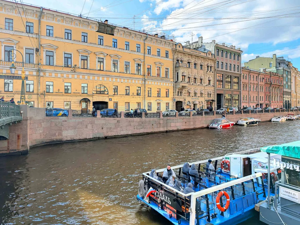 Квартира Квартира Петербургская классика у Эрмитажа — Санкт-Петербург