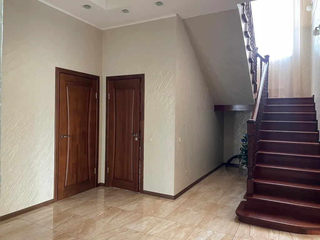 Комфортный дом недалеко от центра города