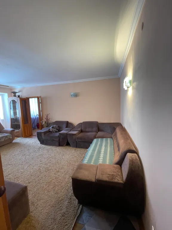 Уютная двухкомнатная квартира в центре Домбая