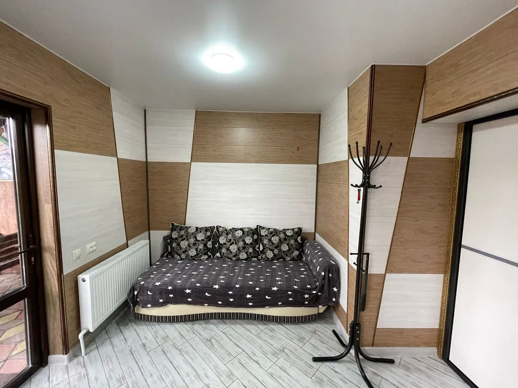 Квартира Лучшее предложение!!! Комфортный домик ( студия) с беседкой для отдыха — Лабинск