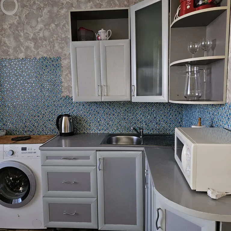 Домашний очаг на Артема 118