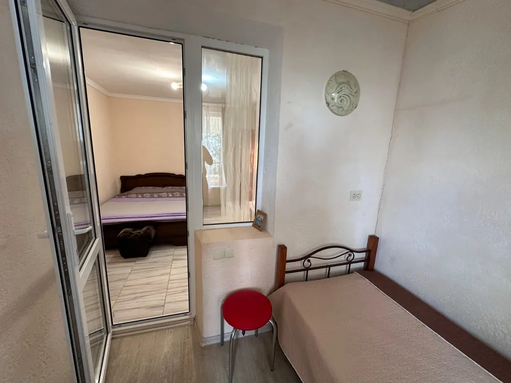 Трехспальный улучшений номер с видом на море