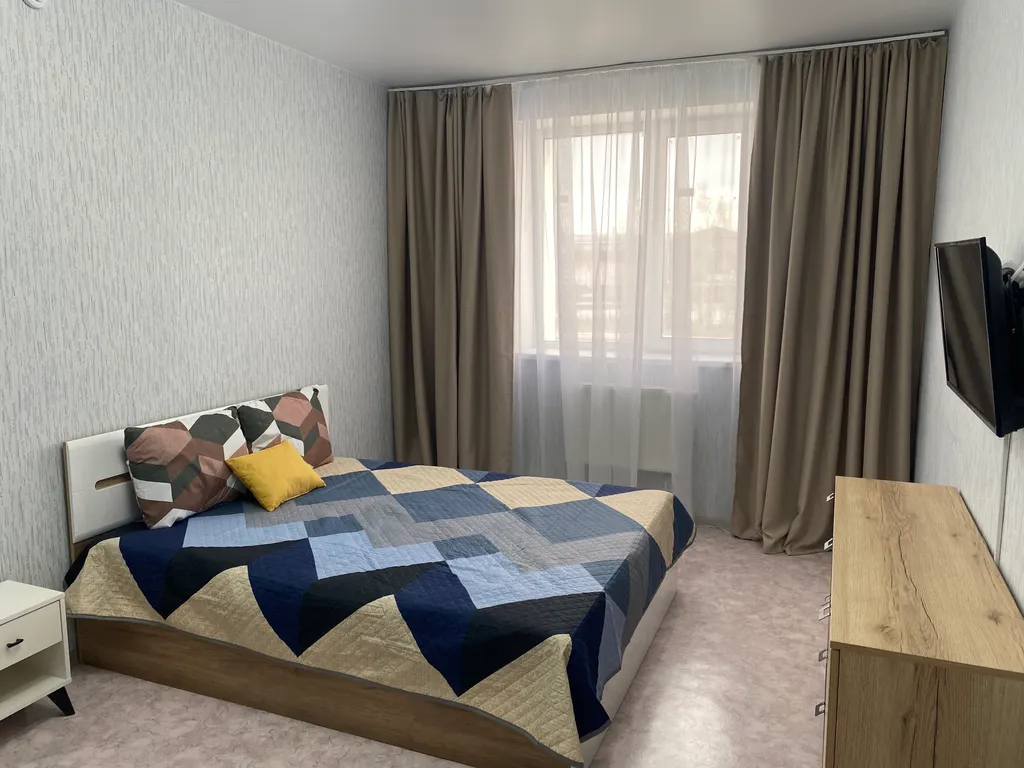 Квартира Светлая уютная теплонефть рядом — аренда посуточно в Мегион