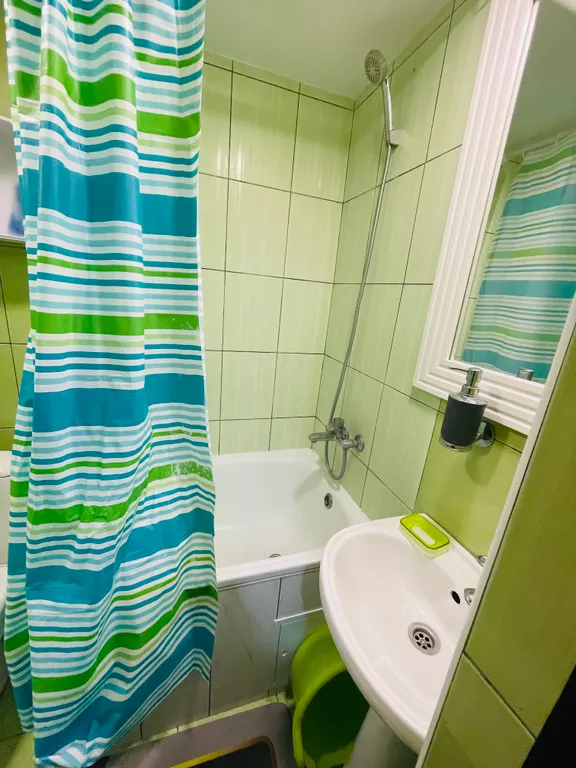 Коттедж Коттедж в тихом дворике в трех минутах от моря — Лазаревское