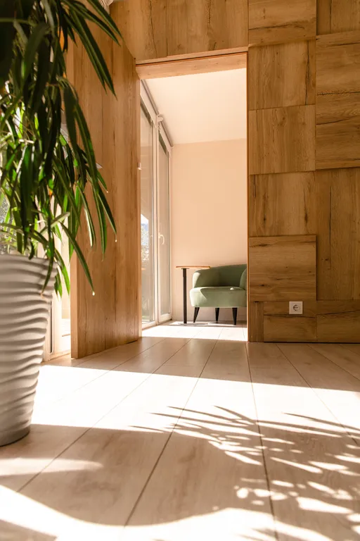 Коттедж Коттедж с панорамными окнами и террасой на крыше — Разметелево