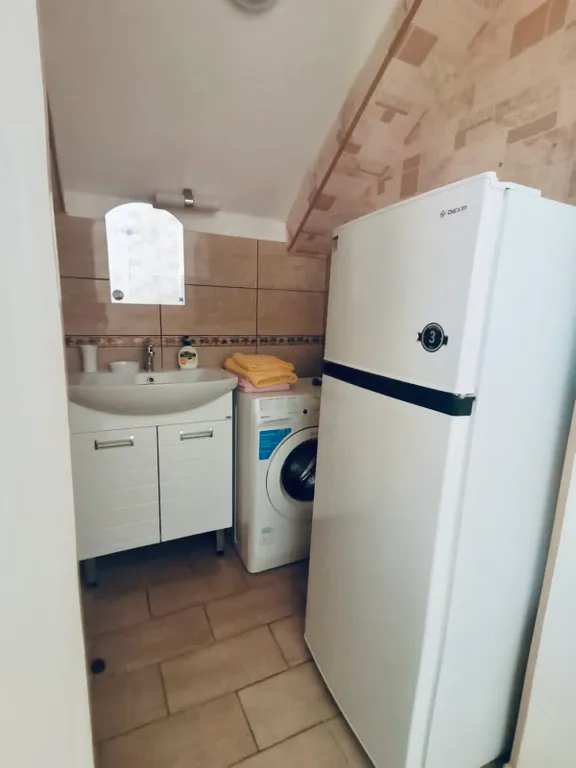 Квартира с отдельным входом и своим двориком