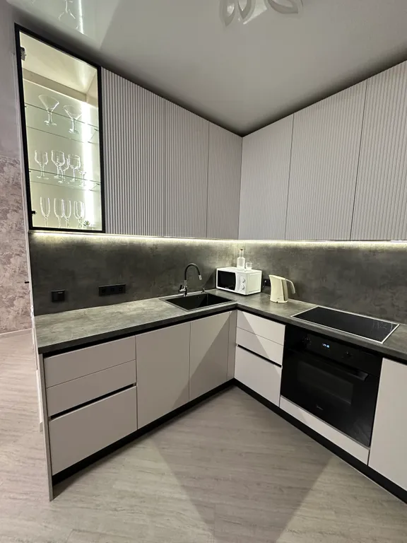 Новая, современная, уютная квартира в тихом районе города.