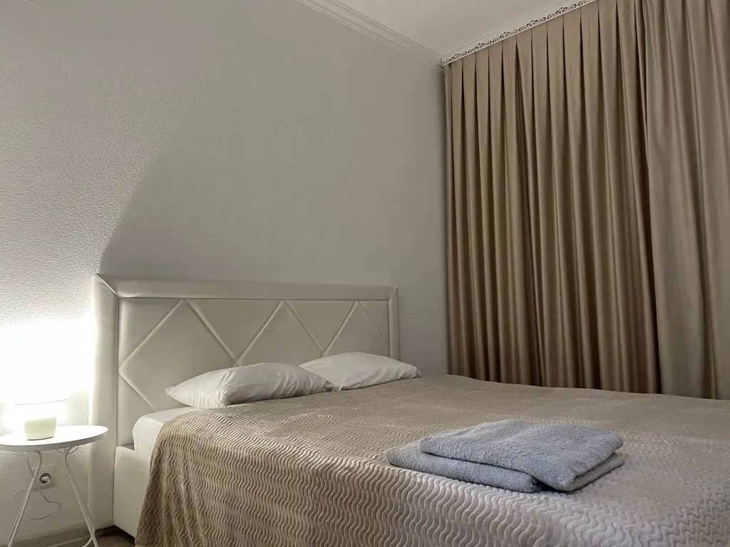 Уютная двухкомнатная квартира с шикарным видом на город