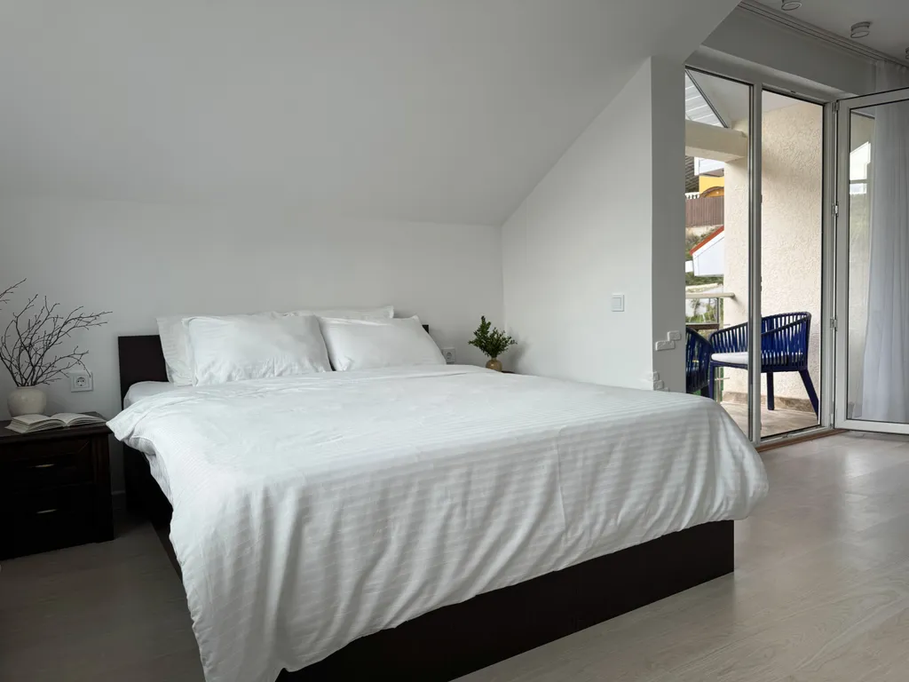 Новый дом с подогреваемым бассейном